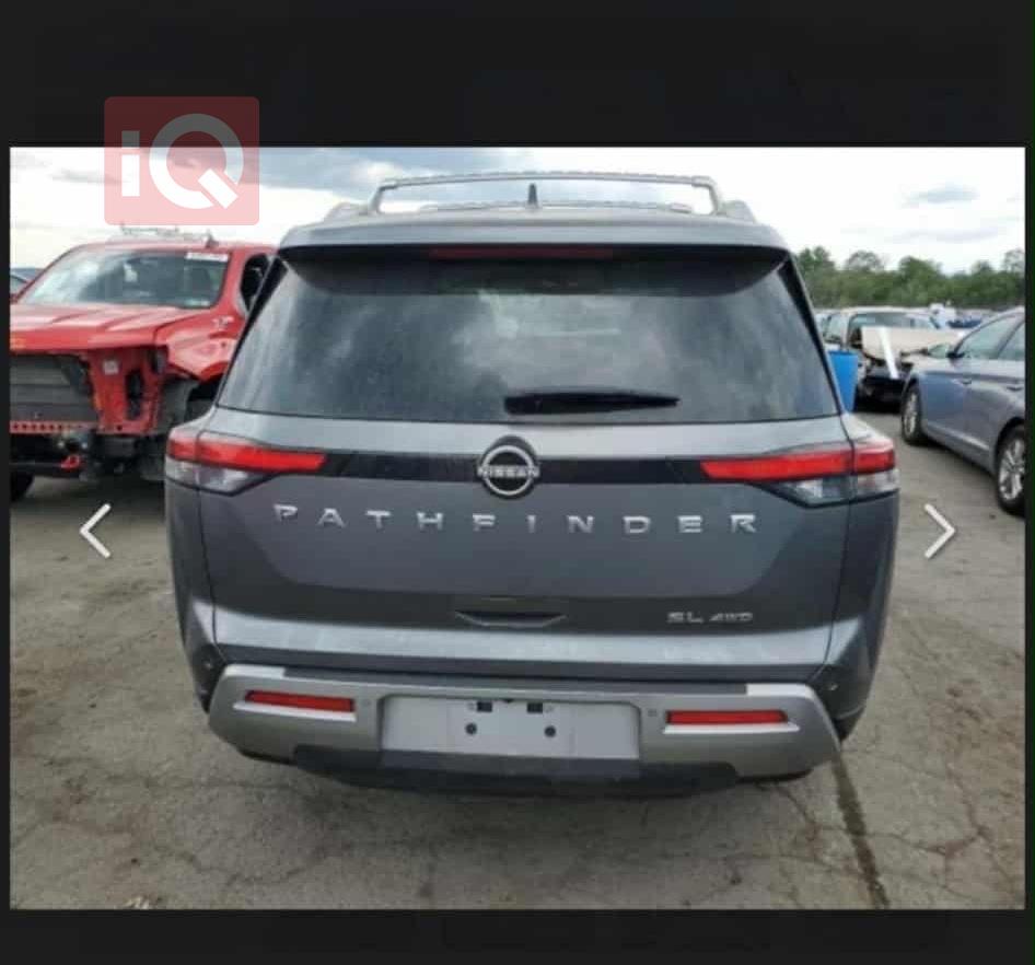 نیسان پاسفایندەر